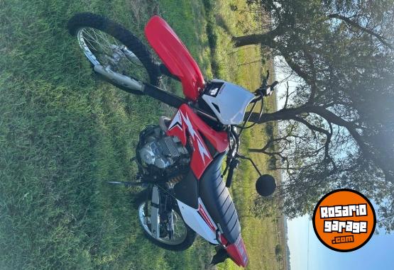 Motos - Honda Tornado XR250 2023 Nafta 27000Km - En Venta