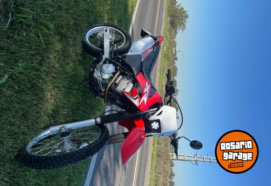 Motos - Honda Tornado XR250 2023 Nafta 27000Km - En Venta