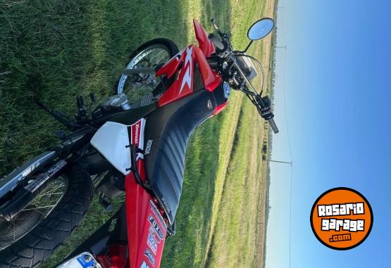 Motos - Honda Tornado XR250 2023 Nafta 27000Km - En Venta