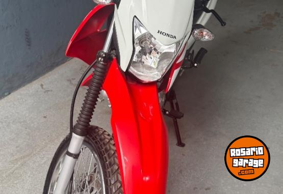 Motos - Honda Xr150 2024 Nafta 1800Km - En Venta