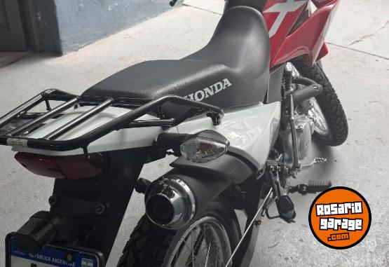 Motos - Honda Xr150 2024 Nafta 1800Km - En Venta