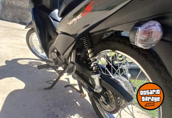 Motos - Honda Wave 2023 Nafta 5700Km - En Venta
