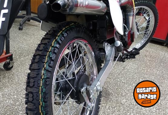 Motos - Suzuki Ts 125 2000 Nafta 23600Km - En Venta