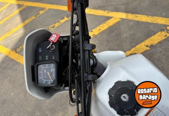 Motos - Suzuki Ts 125 2000 Nafta 23600Km - En Venta