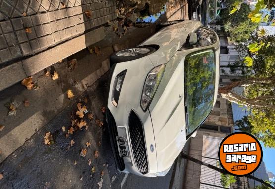 Autos - Ford Focus se plus 2015 Nafta 116000Km - En Venta