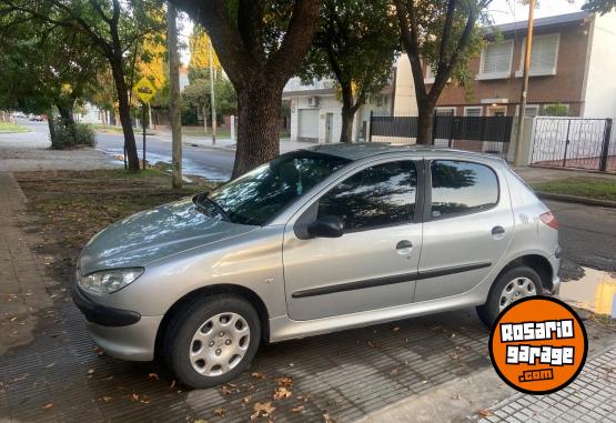 Autos - Peugeot 206 generation 2009 Nafta 156000Km - En Venta