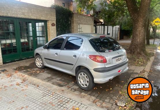 Autos - Peugeot 206 generation 2009 Nafta 156000Km - En Venta