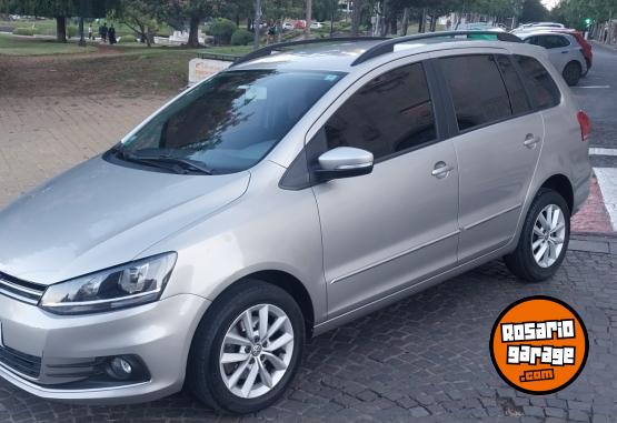 Autos - Volkswagen SURAN 2016 Nafta 117000Km - En Venta