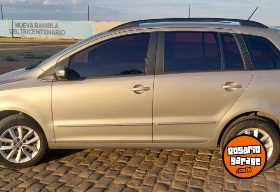 Autos - Volkswagen SURAN 2016 Nafta 117000Km - En Venta