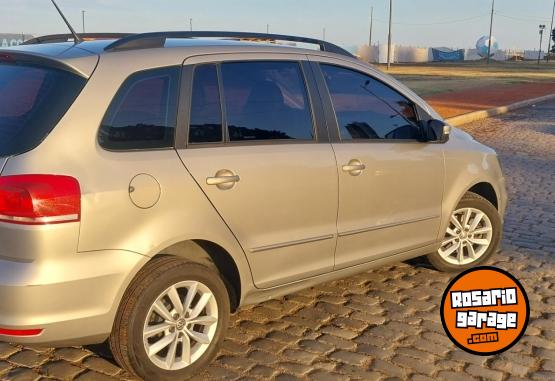 Autos - Volkswagen SURAN 2016 Nafta 117000Km - En Venta