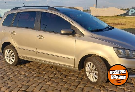 Autos - Volkswagen SURAN 2016 Nafta 117000Km - En Venta