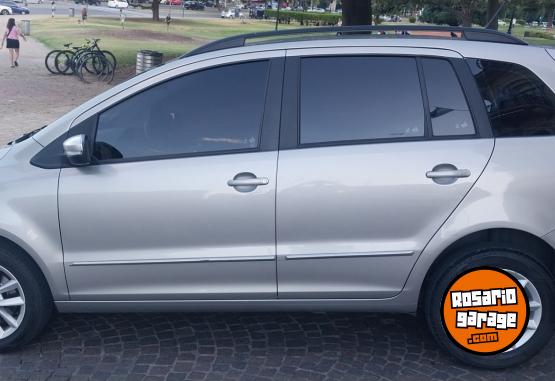 Autos - Volkswagen SURAN 2016 Nafta 117000Km - En Venta