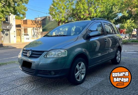 Autos - Volkswagen Suran highline 2008 Nafta 130000Km - En Venta