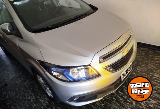 Autos - Chevrolet Prisma 2014 Nafta 180000Km - En Venta