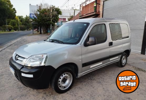 Utilitarios - Peugeot PARTNER 2017 GNC 150000Km - En Venta