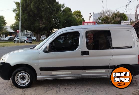 Utilitarios - Peugeot PARTNER 2017 GNC 150000Km - En Venta