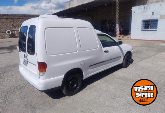 Utilitarios - Volkswagen Caddy 2006 Diesel 312000Km - En Venta