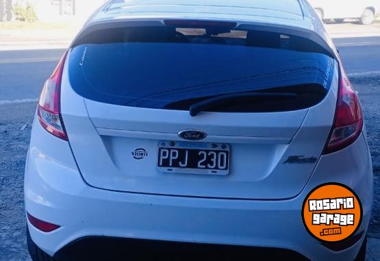 Autos - Ford Fiesta Kinetic 1.6 S 2016 Nafta 110000Km - En Venta