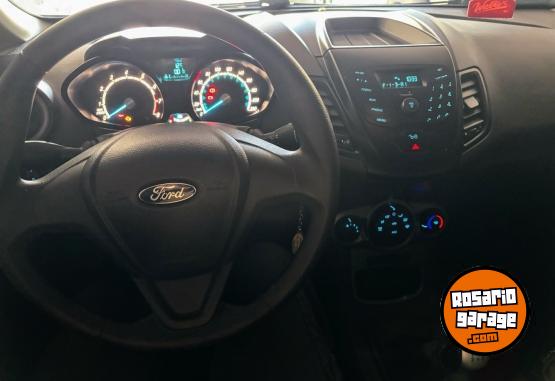 Autos - Ford Fiesta Kinetic 1.6 S 2016 Nafta 110000Km - En Venta
