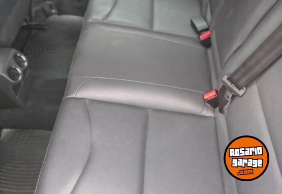 Autos - Peugeot 408 feline 2019 Diesel 93000Km - En Venta