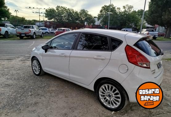 Autos - Ford FIESTA 2016 Nafta 80000Km - En Venta