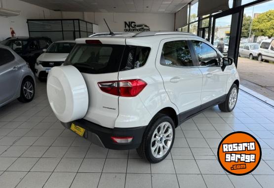 Autos - Ford EcoSport Titanium 2020 Nafta 90000Km - En Venta