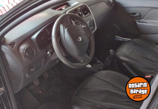 Autos - Renault TAXI Y CHAPA -logan 2018 GNC 240000Km - En Venta