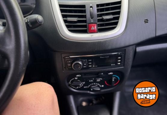 Autos - Peugeot 207 compact 2013 Nafta 154000Km - En Venta