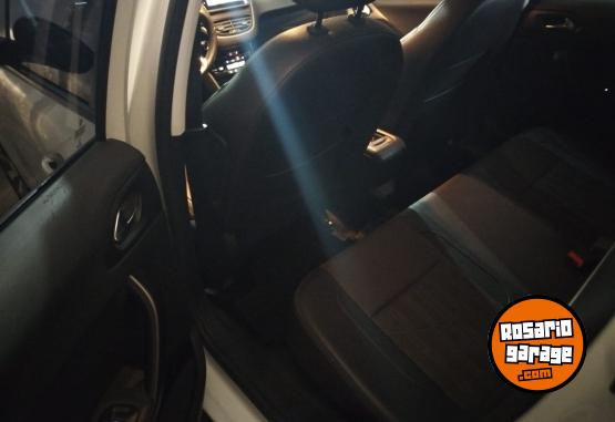 Autos - Peugeot 2008 2019 Nafta 118000Km - En Venta