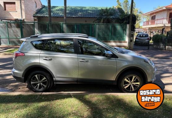 Camionetas - Toyota RAV 4 2.5 5 PTAS. 4X4 VX 2017 Nafta 52600Km - En Venta