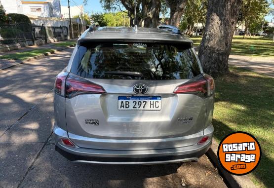 Camionetas - Toyota RAV 4 2.5 5 PTAS. 4X4 VX 2017 Nafta 52600Km - En Venta