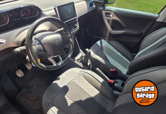 Autos - Peugeot 208 2019 Nafta 126000Km - En Venta