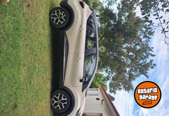 Autos - Renault Captur 2018 Nafta 27000Km - En Venta
