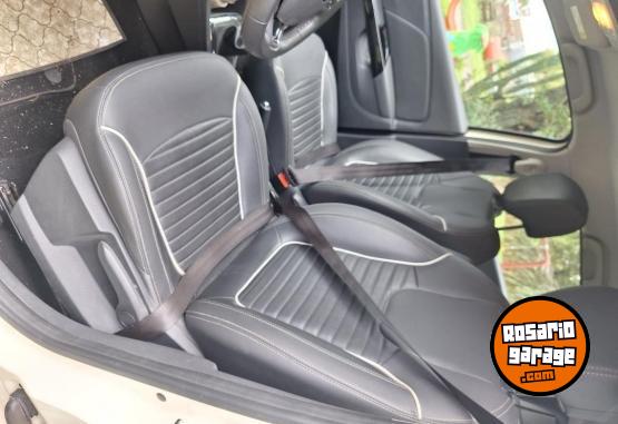 Autos - Renault Captur 2018 Nafta 27000Km - En Venta