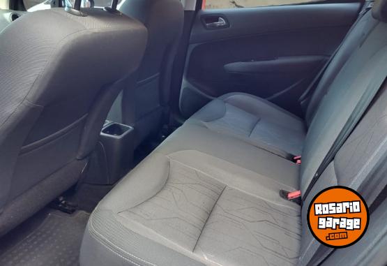 Autos - Peugeot 308 Allure NAV 2017 Diesel 135000Km - En Venta