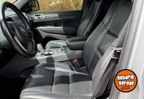 Camionetas - Jeep 2021 2023 Nafta 66800Km - En Venta