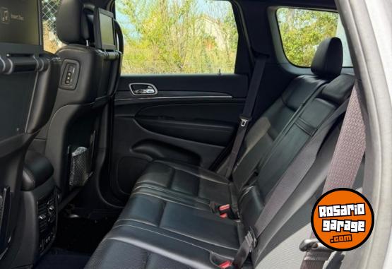 Camionetas - Jeep 2021 2023 Nafta 66800Km - En Venta