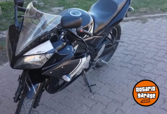 Motos - Yamaha YZF R15 2011 Nafta 43000Km - En Venta