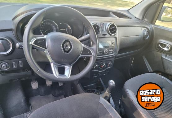 Utilitarios - Renault Kangoo Confort 1.6 5 as. 2020 Nafta 160000Km - En Venta