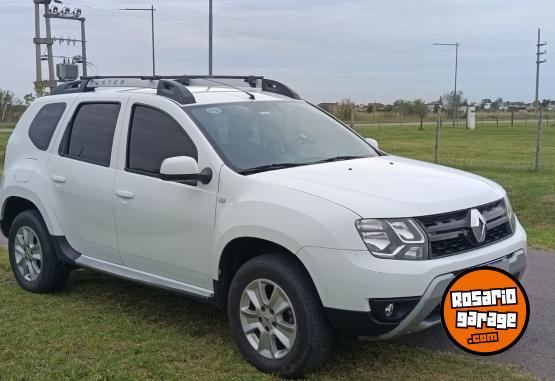 Autos - Renault Duster 2017 GNC 145000Km - En Venta