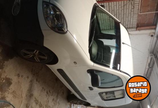 Autos - Renault Kangoo 1.5 dci familiar 2009 Diesel 230000Km - En Venta