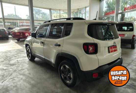 Camionetas - Jeep RENEGADE 2017 Nafta 93500Km - En Venta