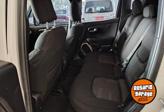 Camionetas - Jeep RENEGADE 2017 Nafta 93500Km - En Venta
