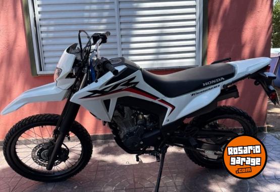 Motos - Honda Honda tornado 300 2024 Nafta 4500Km - En Venta