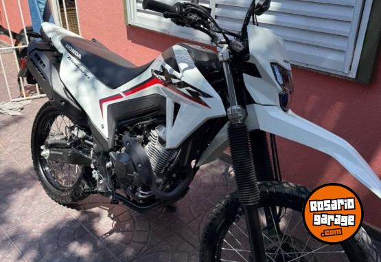 Motos - Honda Honda tornado 300 2024 Nafta 4500Km - En Venta