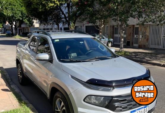 Camionetas - Fiat Toro 2016 Diesel 110000Km - En Venta