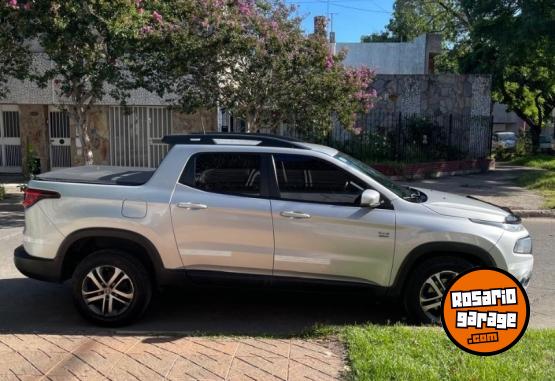 Camionetas - Fiat Toro 2016 Diesel 110000Km - En Venta