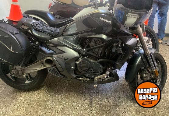 Motos - Beta Zontes 310v 2023 Nafta 14000Km - En Venta