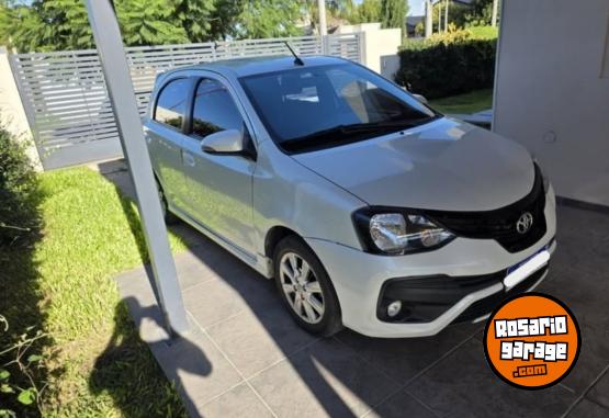 Autos - Toyota Etios 2018 Nafta 80000Km - En Venta