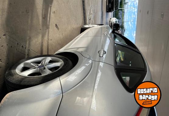 Autos - Ford Focus 2011 Nafta 173000Km - En Venta